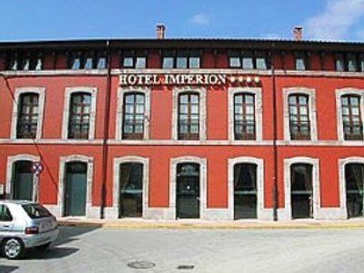 Imperion Hotel Cangas de Onis Exterior photo