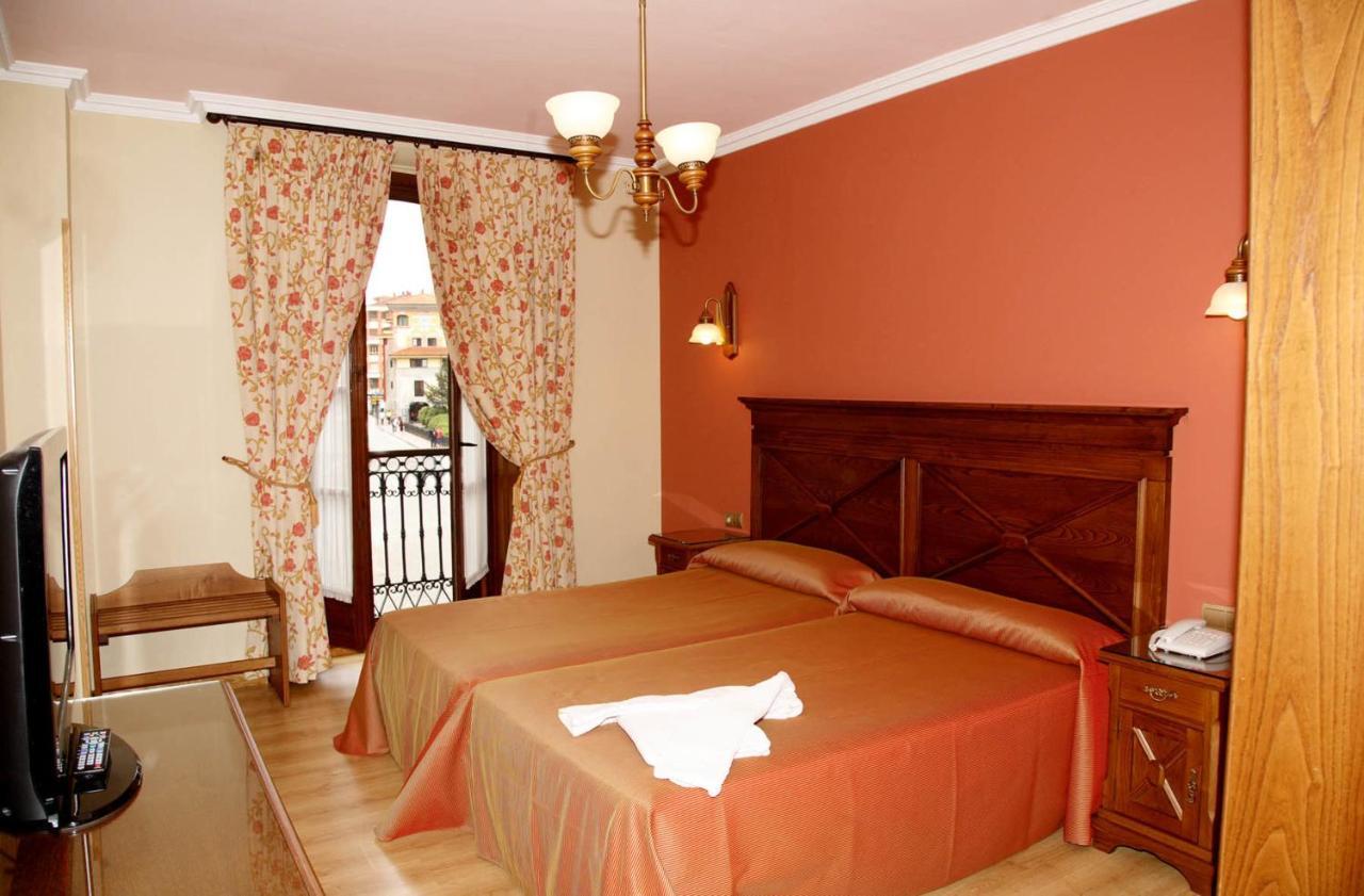 Imperion Hotel Cangas de Onis Room photo